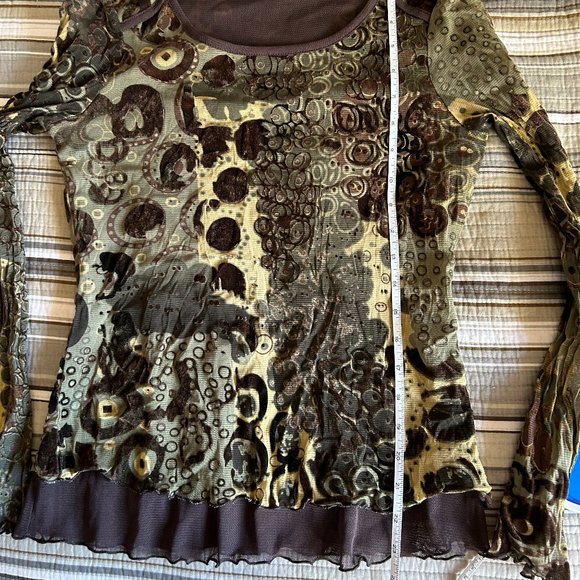 Tribal 2 layer Mesh Top with Velour Accents - Picture 6 of 7